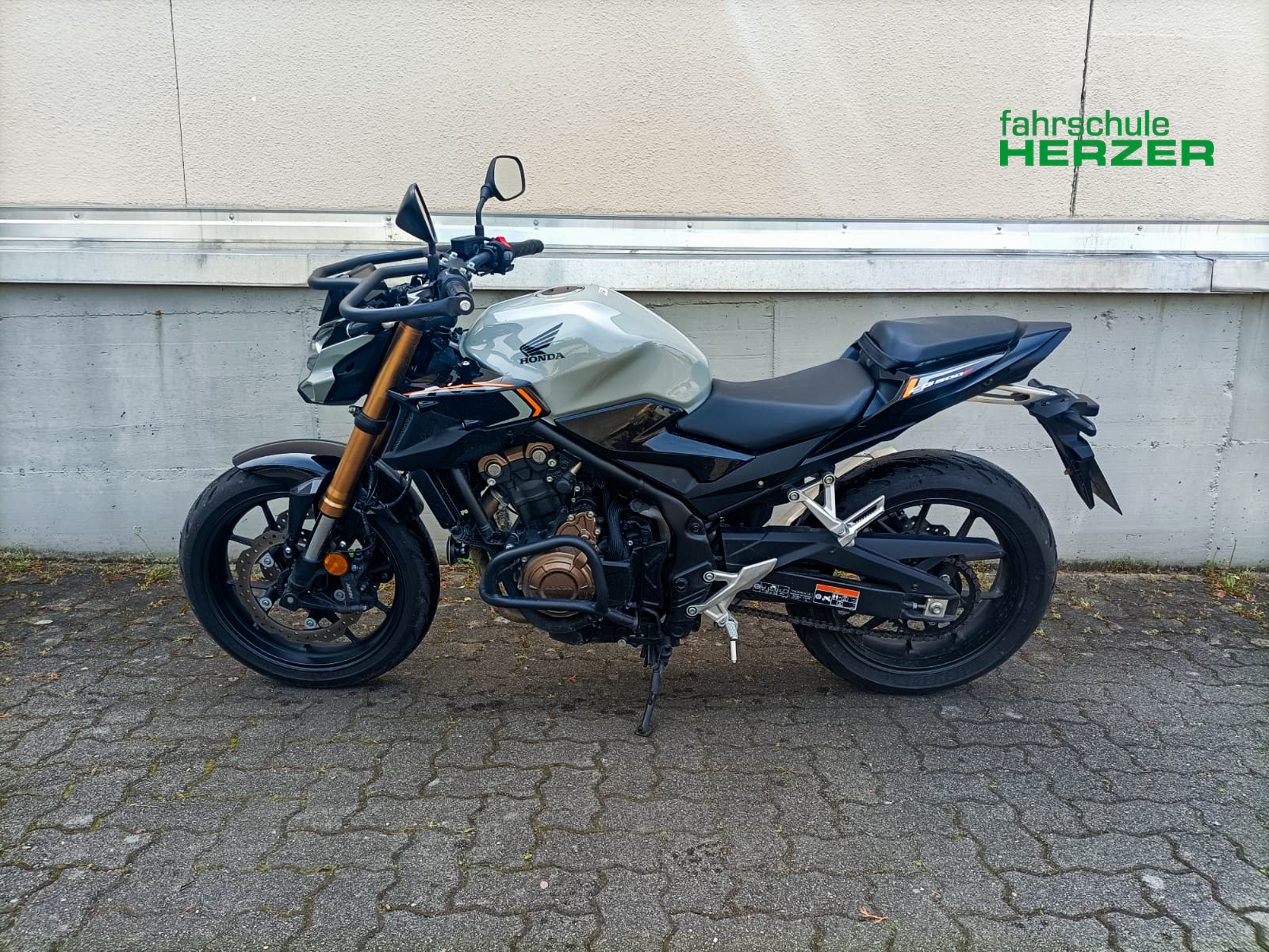 Motorrad – Honda CB500F